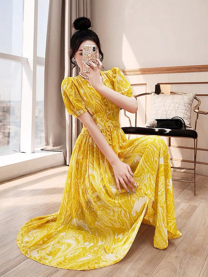 Gentle wind long skirt women's 2022 new summer dress temperament lady wind yellow v-neck floral chiffon dress