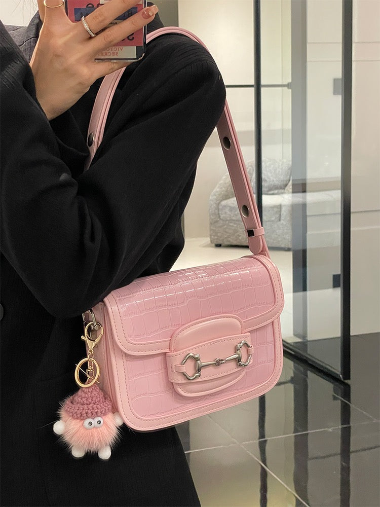 High-end underarm saddle bag 2023 new embossed crocodile pattern shoulder bag fashion trendy messenger bag female small bag