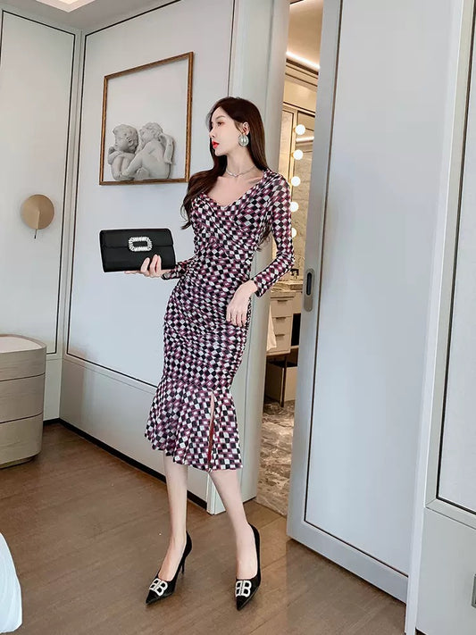 European station sexy temperament elegant slim plaid dress 2022 autumn new high-end royal sister fishtail skirt 1538
