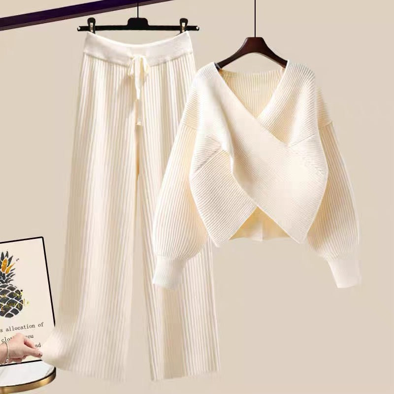 Winter Xiaoxiangfeng gentle wear knitted autumn and winter suit 2022 new women's sweater wide-leg pants two-piece set