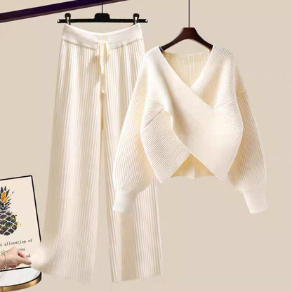 Winter Xiaoxiangfeng gentle wear knitted autumn and winter suit 2022 new women's sweater wide-leg pants two-piece set
