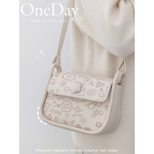 Niche design armpit bag female 2022 new gentle wind girl small square bag western style all-match crossbody saddle bag