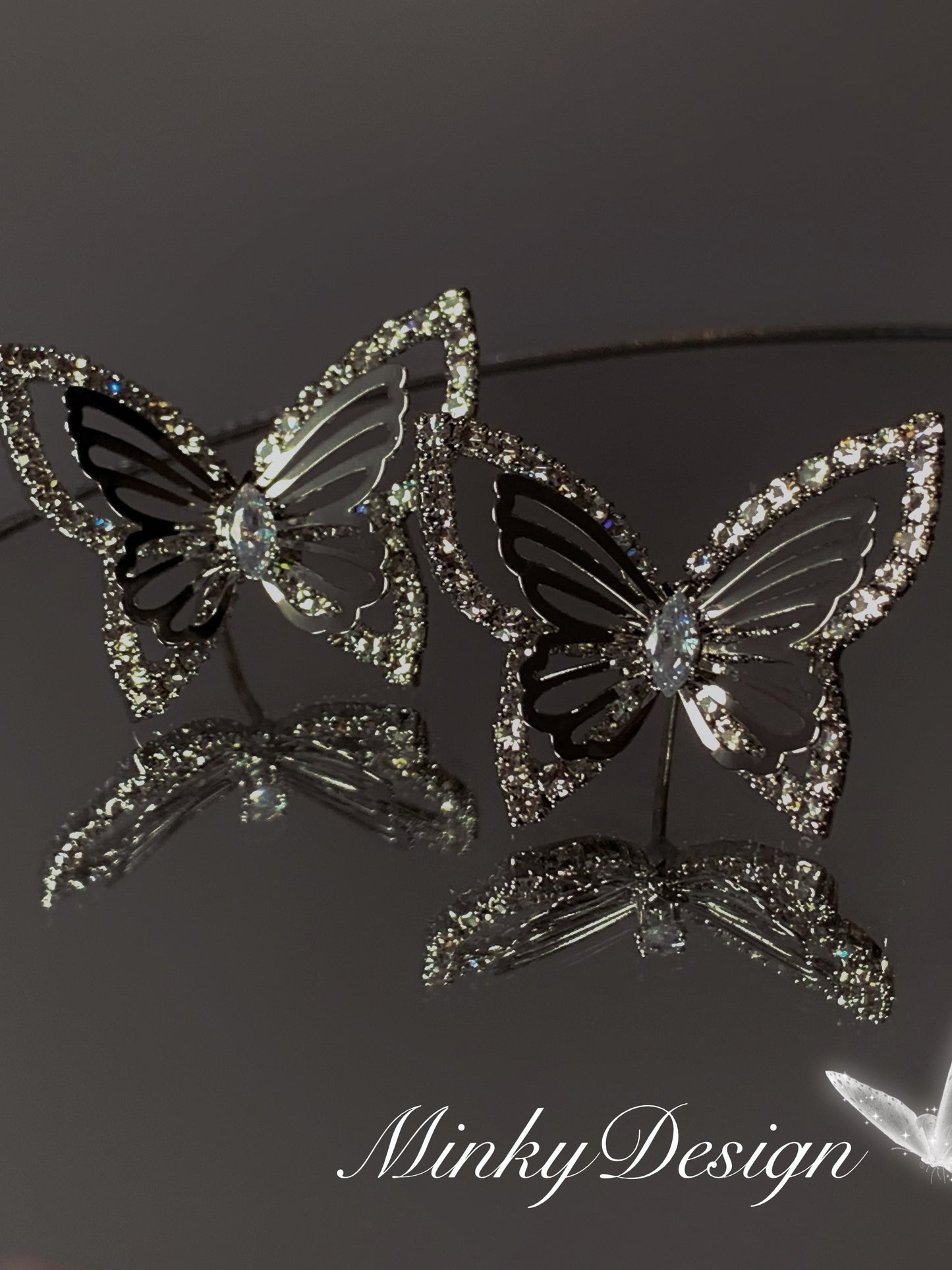 "Elf in the world" design feeling niche butterfly earrings mosquito coil ear clip face small earrings fairy earrings