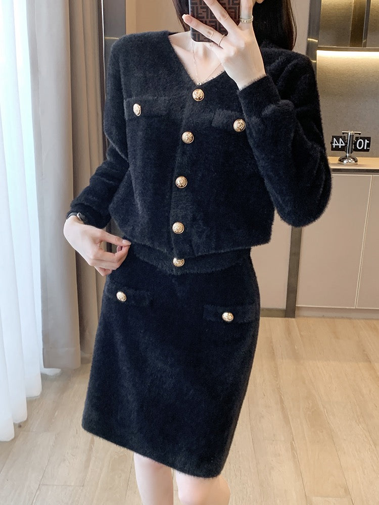 RMOJUL celebrity Xiaoxiang style imitation mink fur V-neck knitted cardigan jacket + A-line skirt fashion suit Luojia