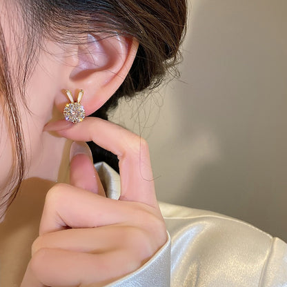 Rabbit earrings 925 silver needle flash diamond 2023 new trendy niche design high-end earrings female rabbit year earrings