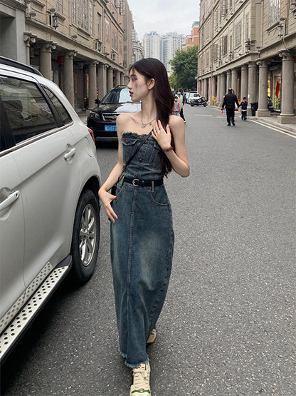 Design sense tube top denim dress female spring 2023 new waist slimming fringed fringed hot girl long skirt